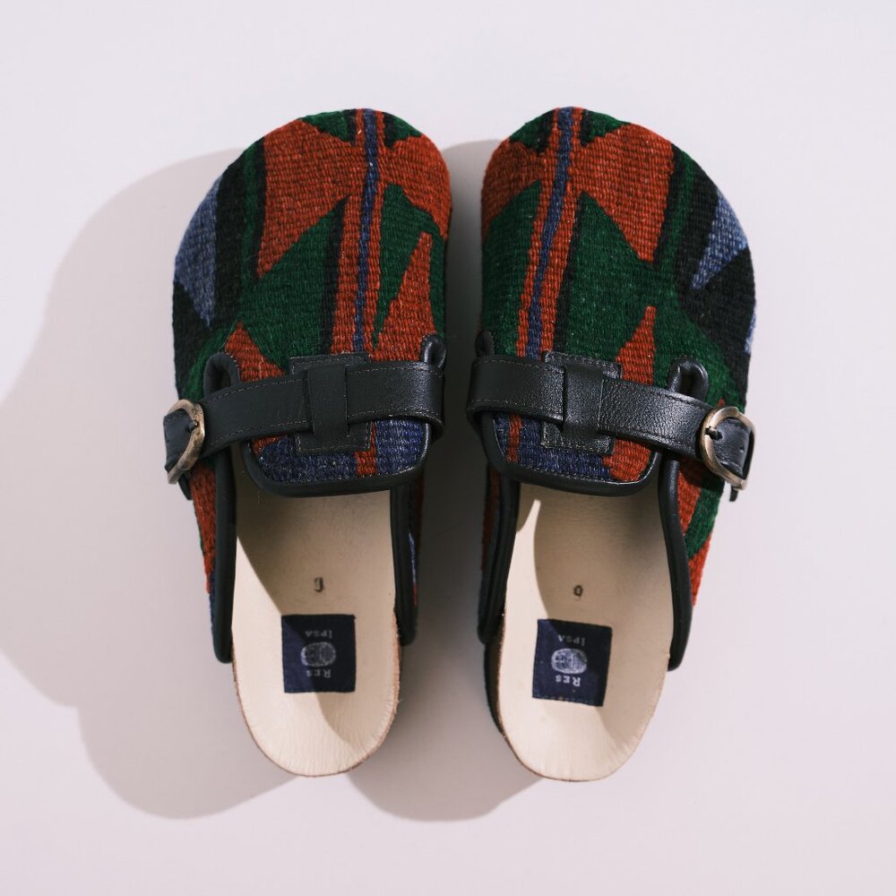 Res Ipsa Kilim Clogs – Handmade in Morocco – Size 9 W / 7.5 M